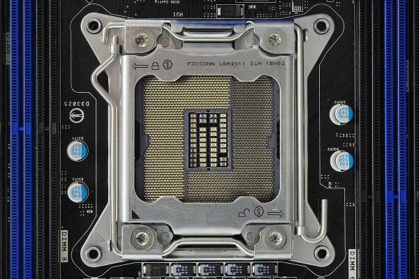 Intel Socket R4 (LGA 2066)