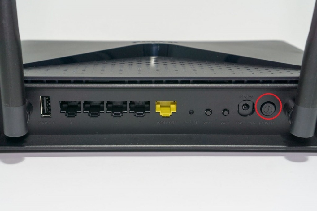 D-Link DIR-882 кнопка питания