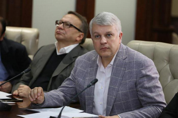 Биография Виталия Елисеева' '='